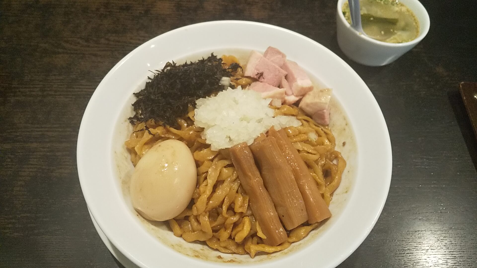 ファミリーレストランデリシャス 汁なし